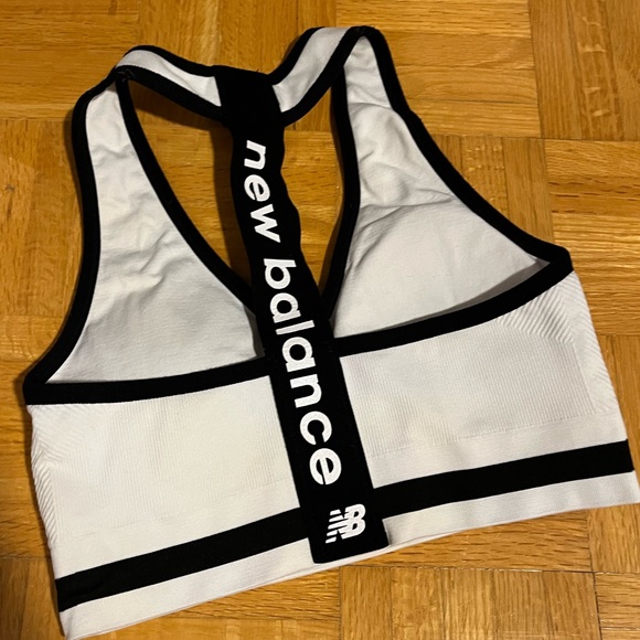 New Balance Sports Bra - Picture 5 of 8